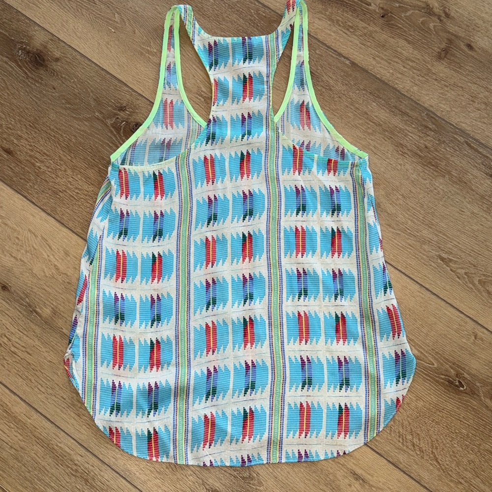 American Eagle flowy Aztec Tank - Picture 3 of 4